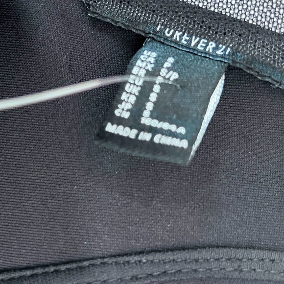 Forever 21 Black Mesh Peplum Top - Picture 3 of 4